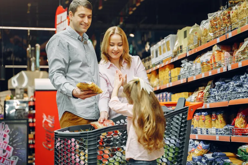 The Brainiacs Who Declared Grocery Shopping Was Too Stupid to Survive